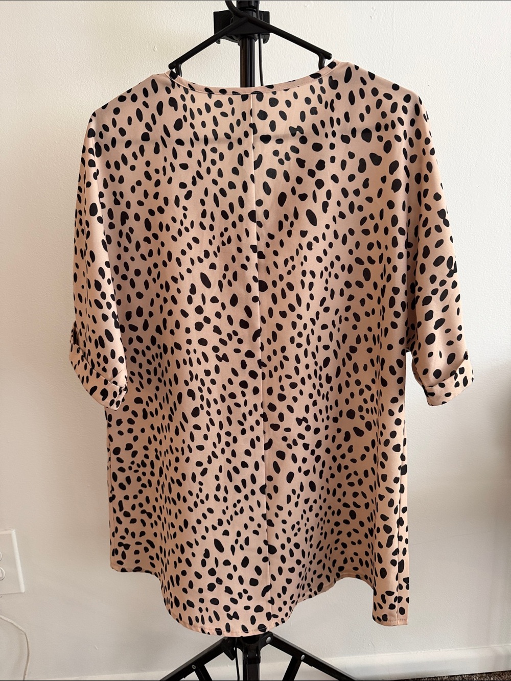 🐆 Leopard Print Blouse | Women’s Size Large - Picture 2 of 2